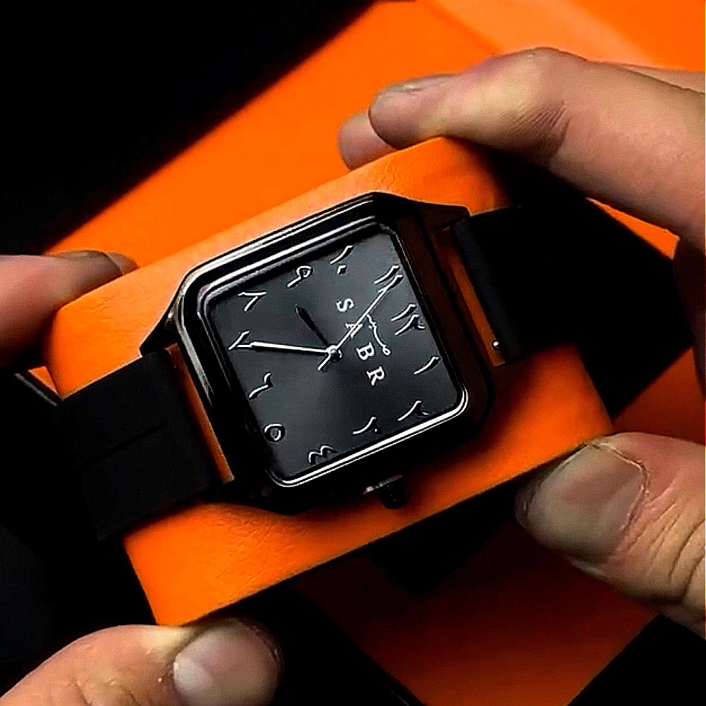 SABR Arabic Numeral Quartz Wat - Cartier Watch Santos 评论和价格